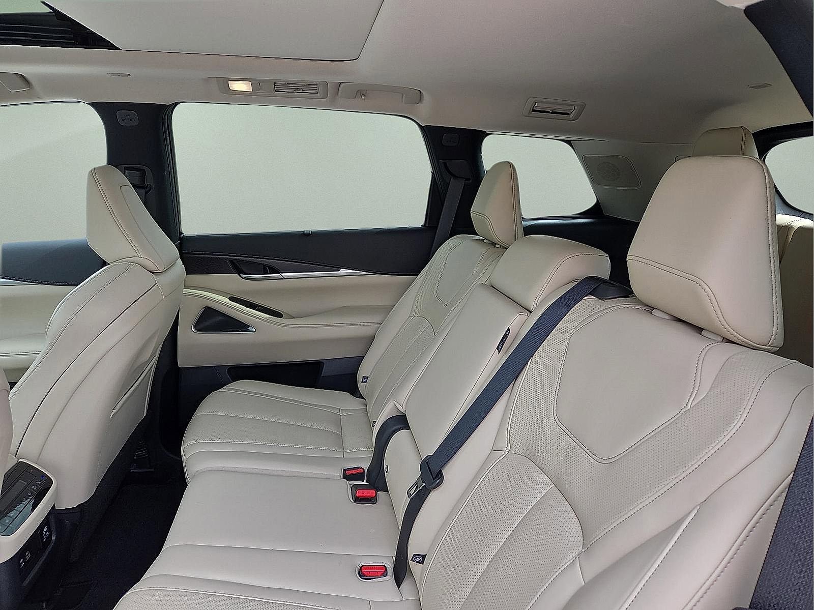 Used 2025 INFINITI QX60 Sensory w/ Vision Package AWD/4WD image 10