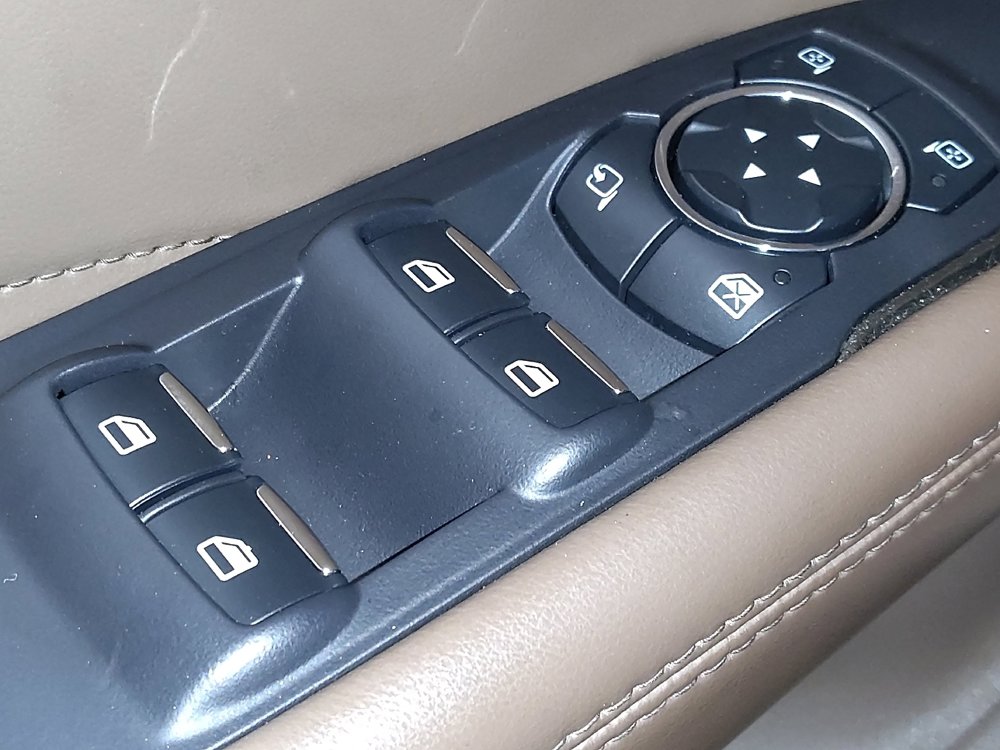 Used 2015 Lincoln MKC AWD w/ Equipment Group 102A Reserve image 27