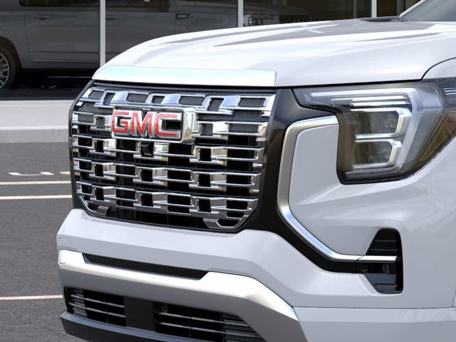 New 2026 GMC Terrain Denali w/ LPO, Floor Liner Package AWD/4WD image 13