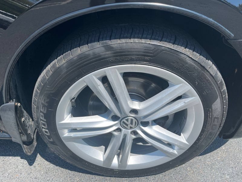 Used 2014 Volkswagen Passat 1.8T SEL Premium FWD image 8