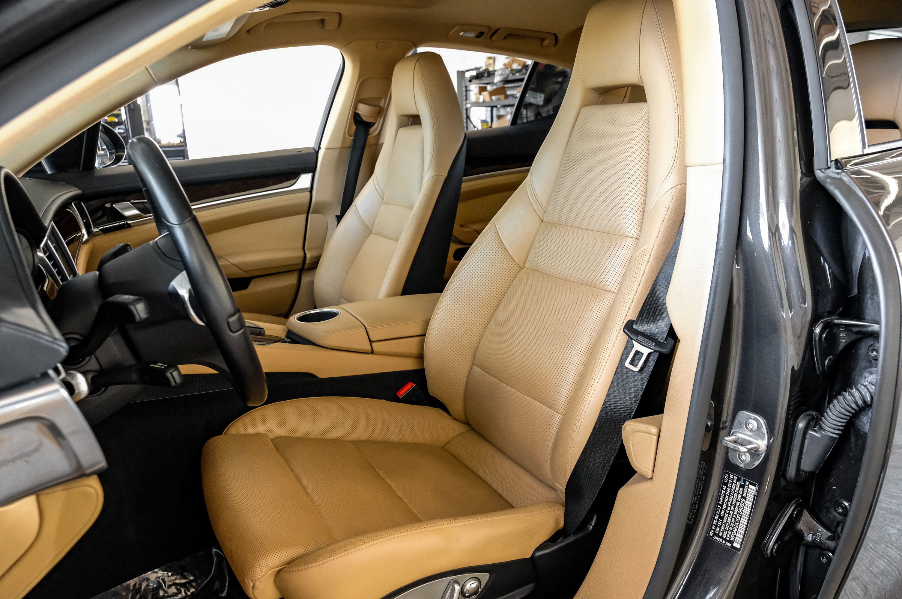 Used 2015 Porsche Panamera S w/ Premium Package Plus image 30