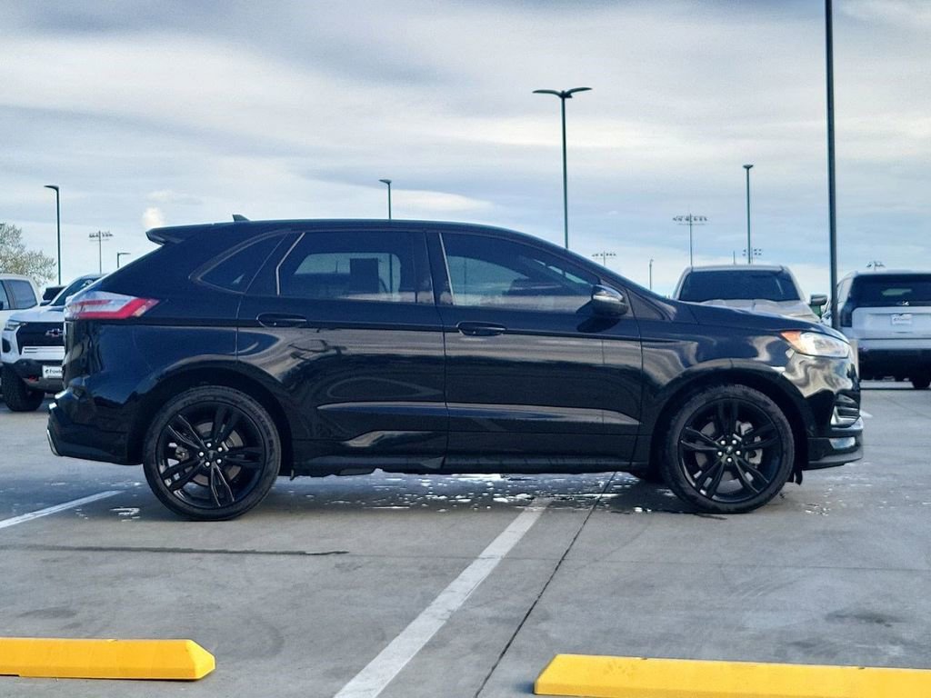 Used 2024 Ford Edge ST w/ Equipment Group 401A AWD/4WD image 9