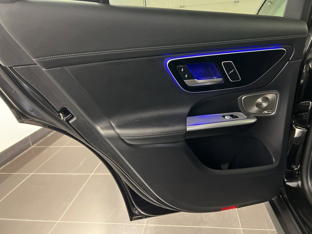 Used 2023 Mercedes-Benz GLC 300 4MATIC image 32