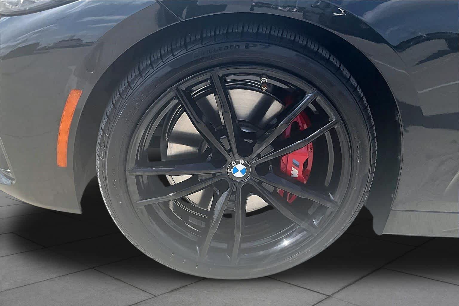 Used 2024 BMW M440i Coupe RWD image 9
