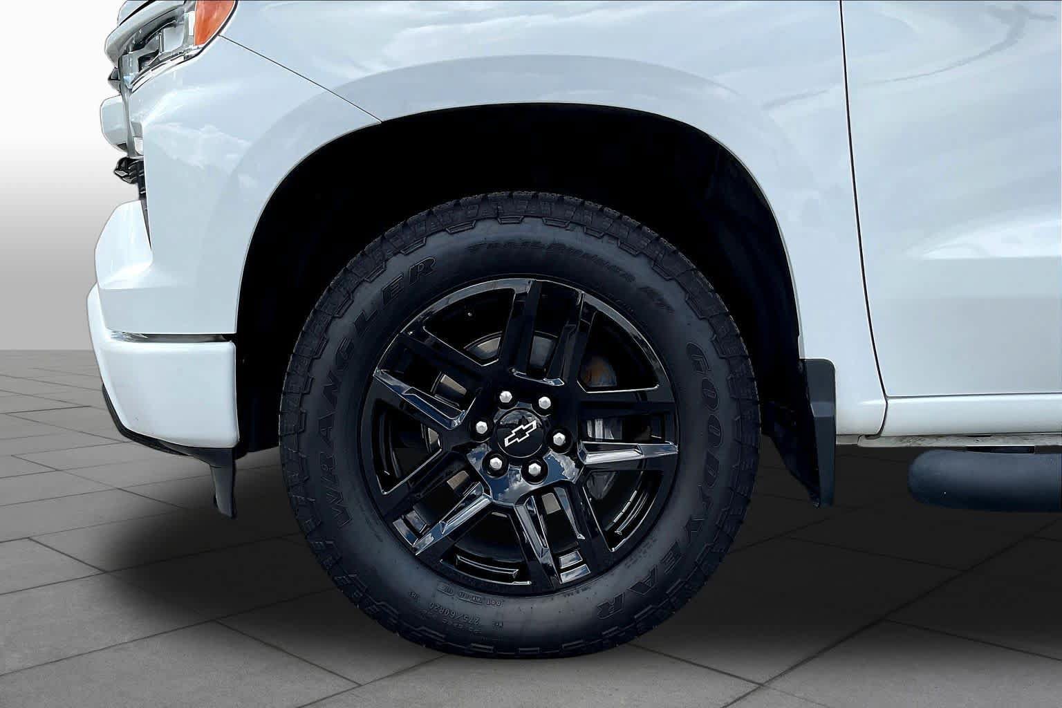 Used 2023 Chevrolet Silverado 1500 RST AWD/4WD image 11