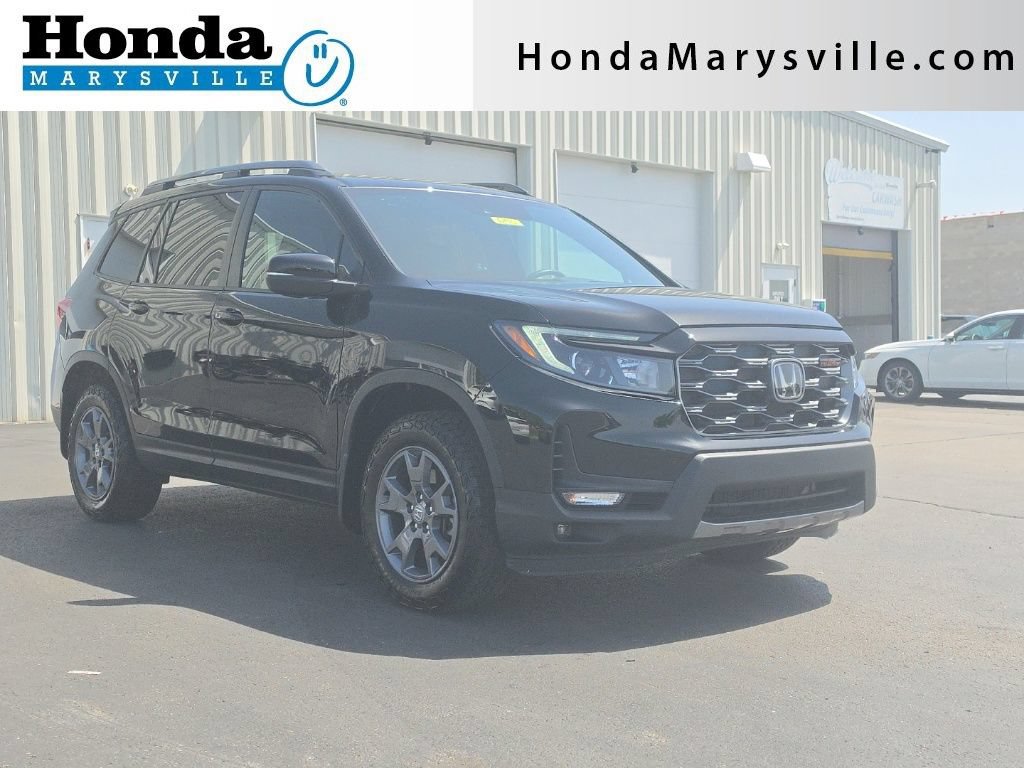 Certified 2025 Honda Passport TrailSport image 1
