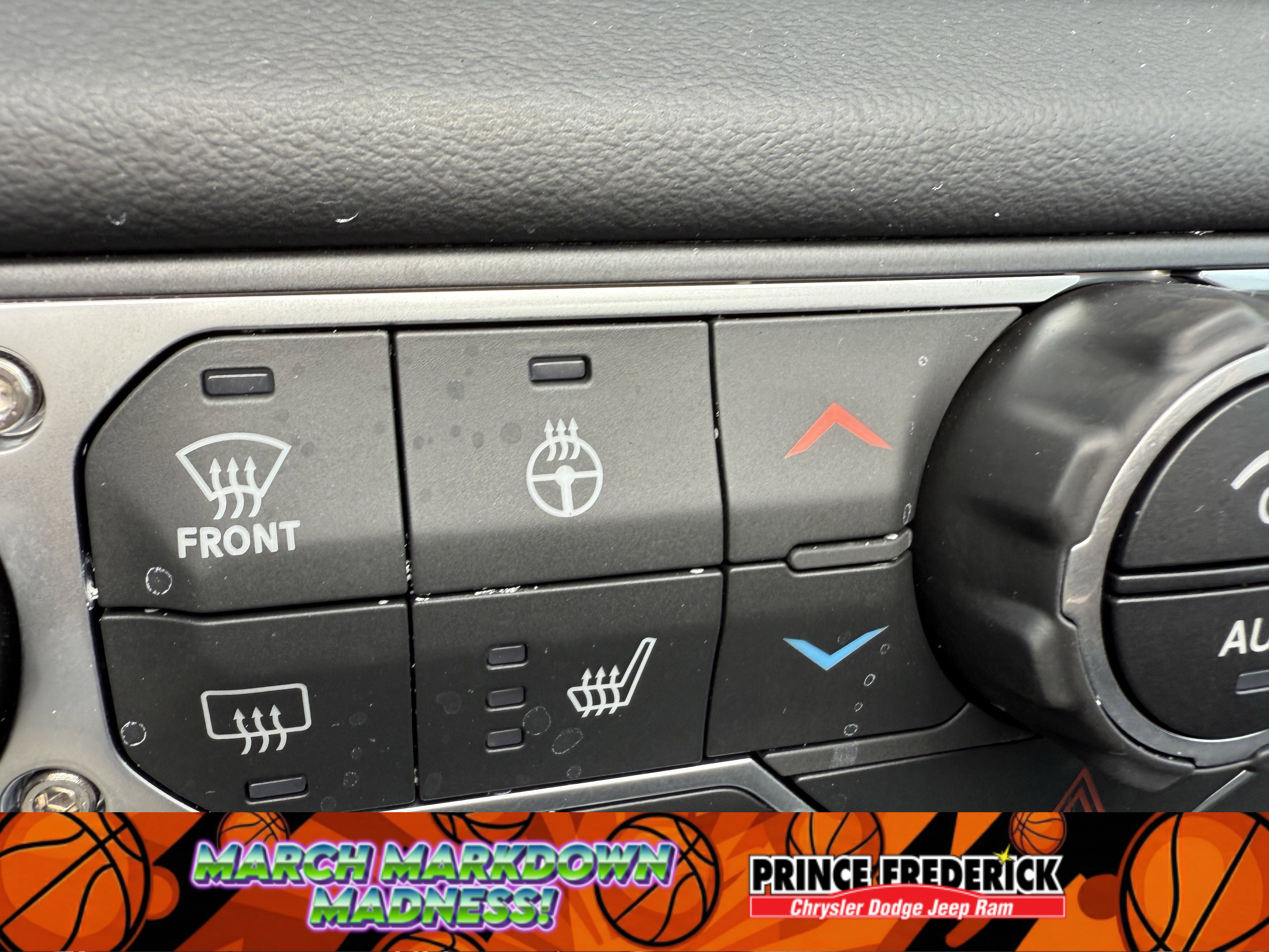 New 2025 Jeep Wrangler Unlimited Rubicon w/ Convenience Group image 27