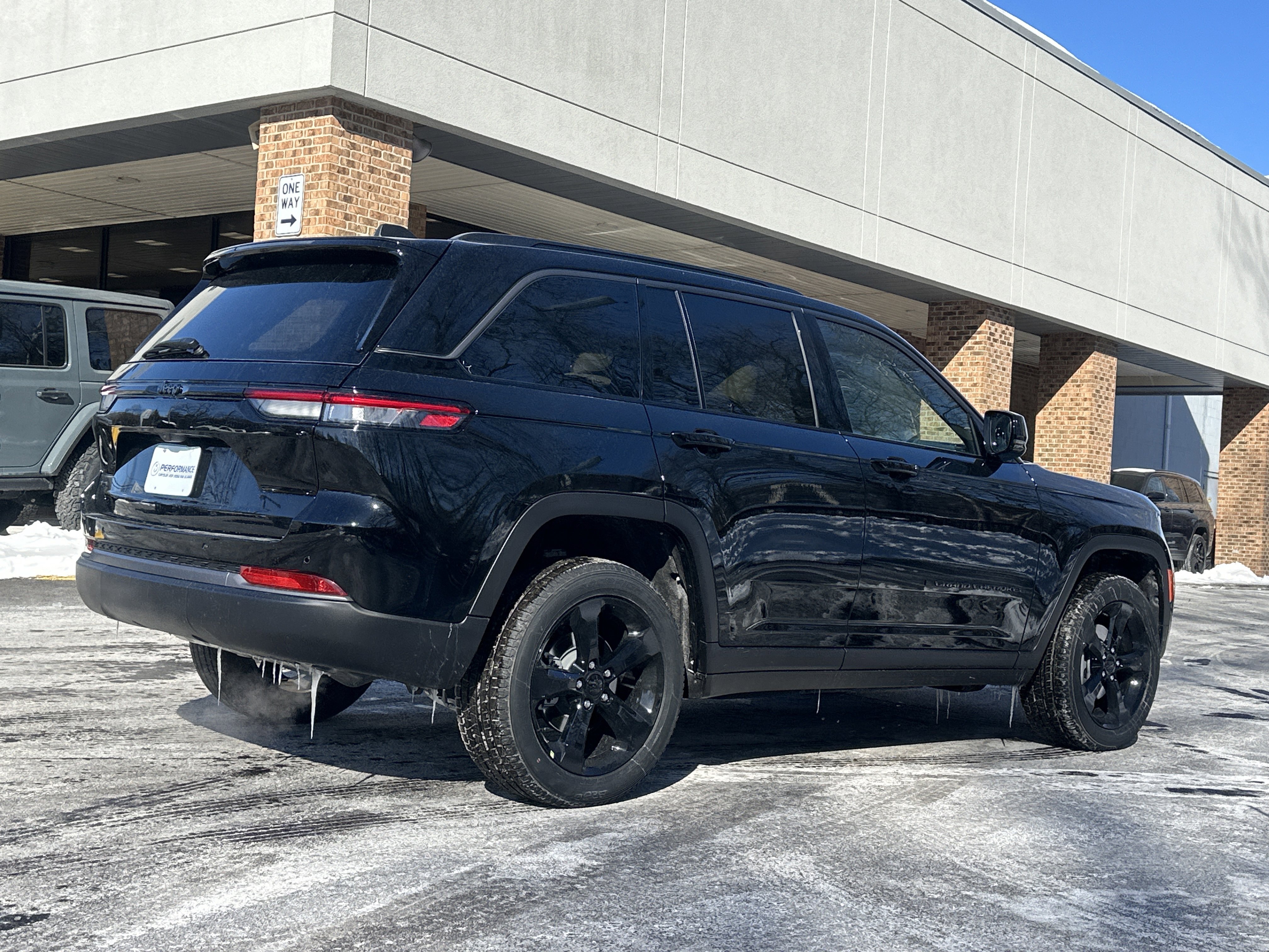 New 2026 Jeep Grand Cherokee Limited w/ Limited Altitude Package image 19