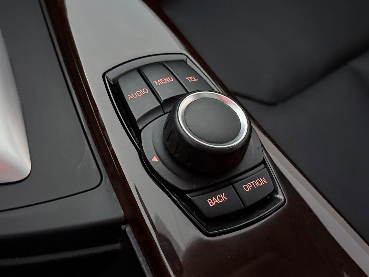 Used 2014 BMW 320i xDrive Sedan AWD/4WD image 38