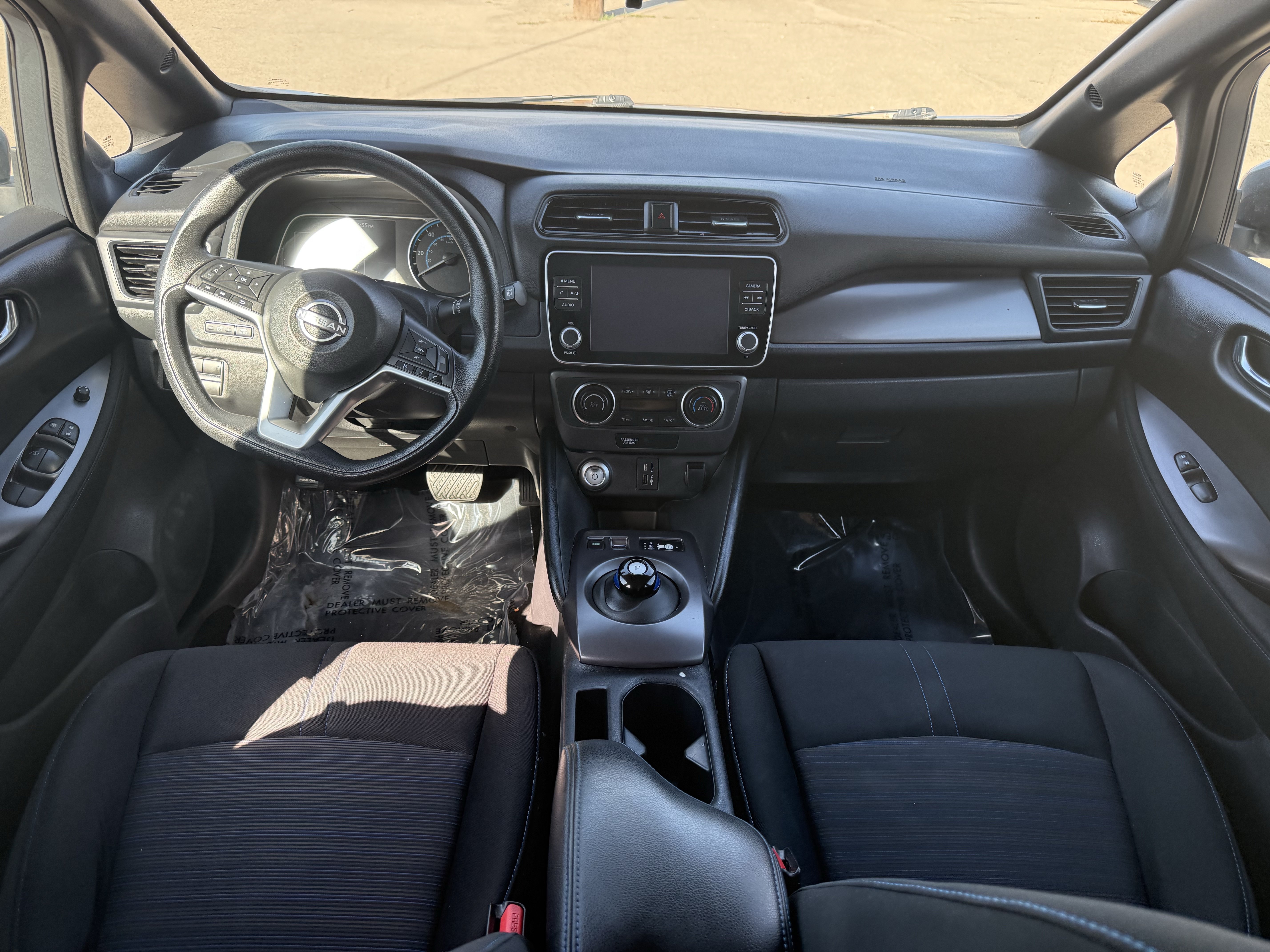 Used 2025 Nissan Leaf S FWD image 10