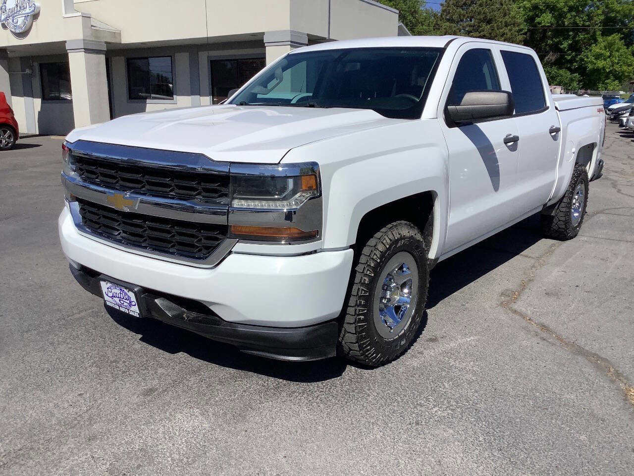 Used 2017 Chevrolet Silverado 1500 W/T w/ Special Service Package AWD/4WD image 2
