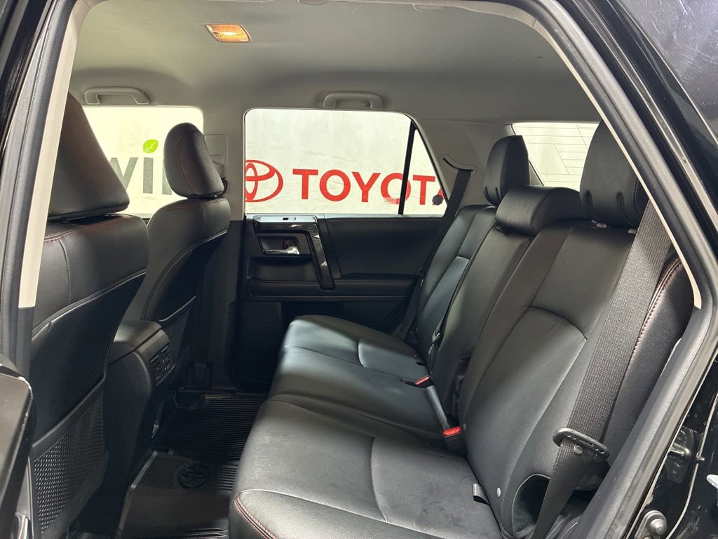 Used 2024 Toyota 4Runner TRD Off-Road Premium AWD/4WD image 19