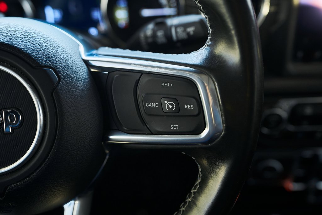 Used 2022 Jeep Wrangler Unlimited Sahara image 39