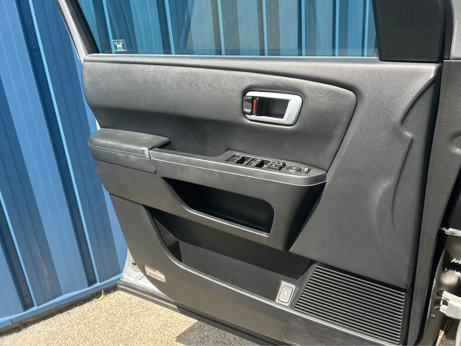 Used 2010 Honda Pilot EX-L image 23