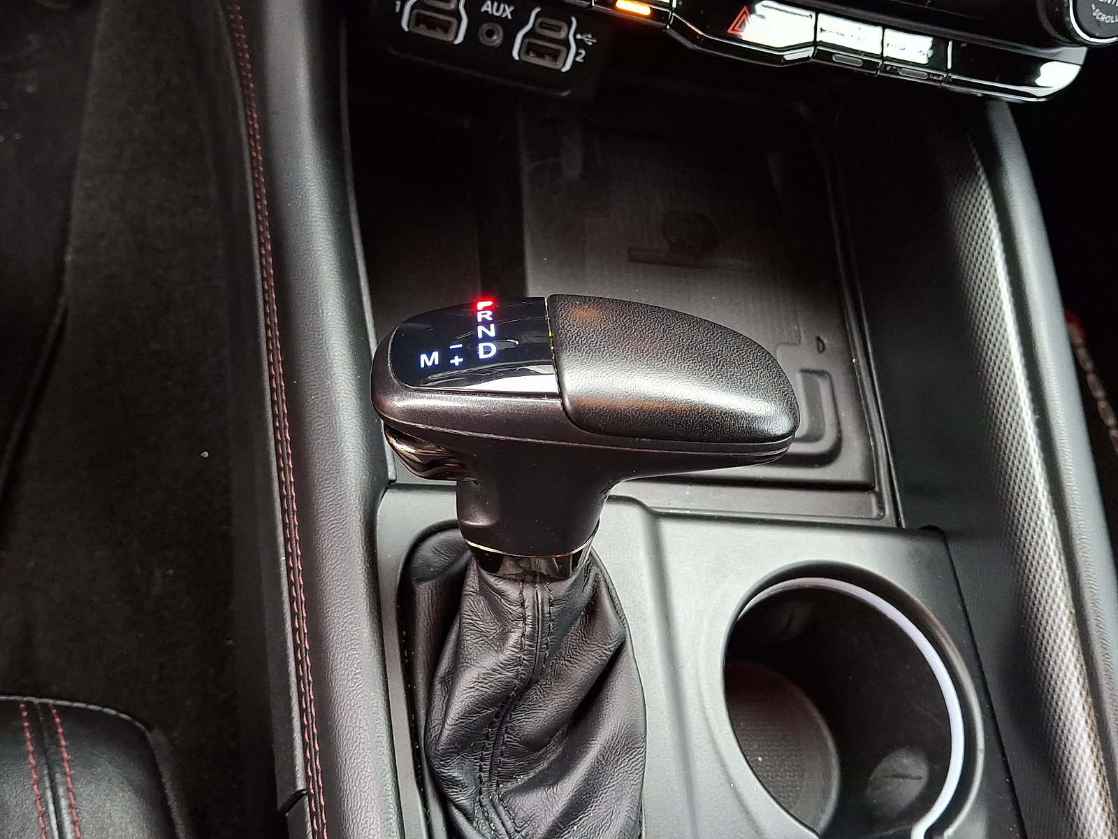 Used 2022 Dodge Durango R/T w/ Blacktop Package AWD/4WD image 16