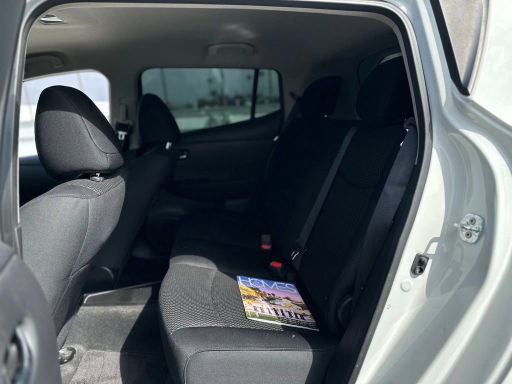 Used 2016 Nissan Leaf S w/ Charger Package image 4