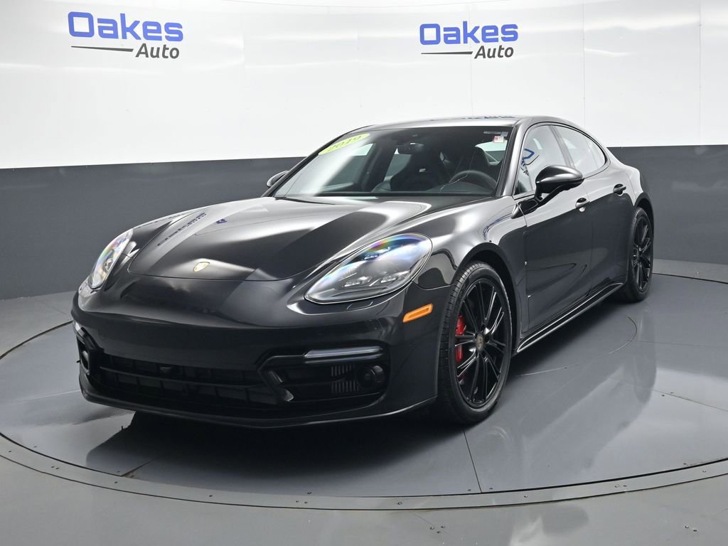 Used 2019 Porsche Panamera GTS image 4