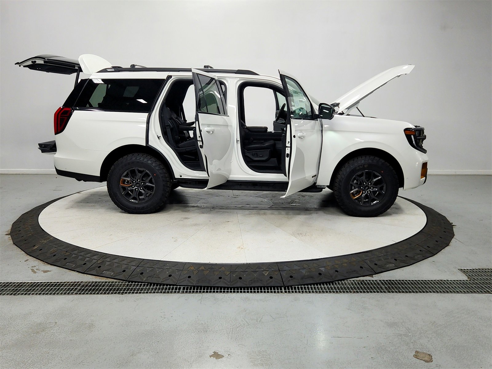 New 2025 Ford Expedition Tremor image 16