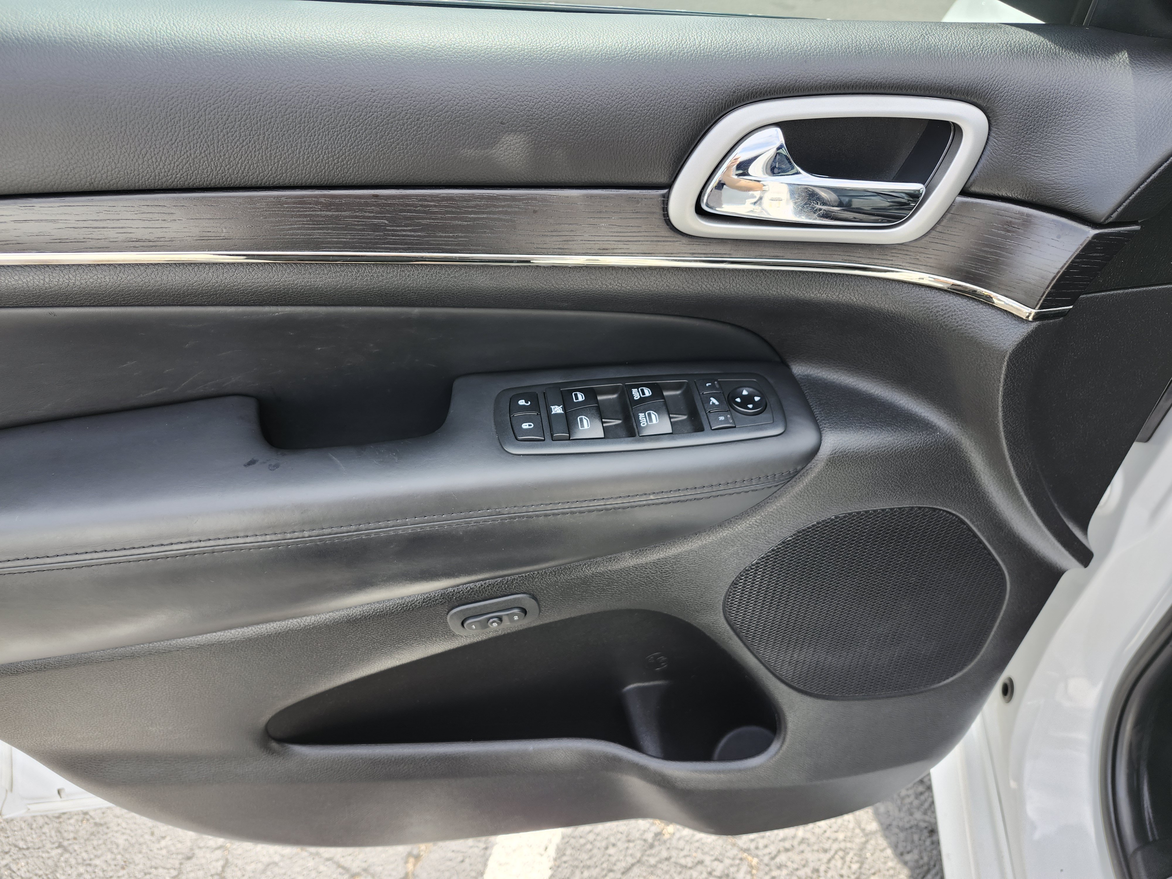 Used 2018 Jeep Grand Cherokee High Altitude AWD/4WD image 27