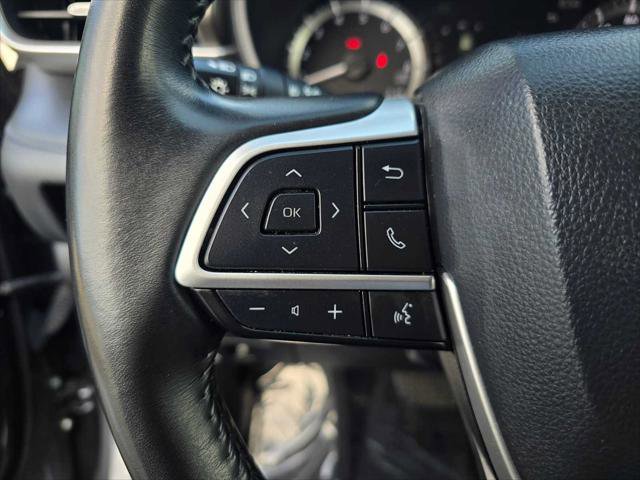 Used 2023 Toyota Highlander LE FWD image 26