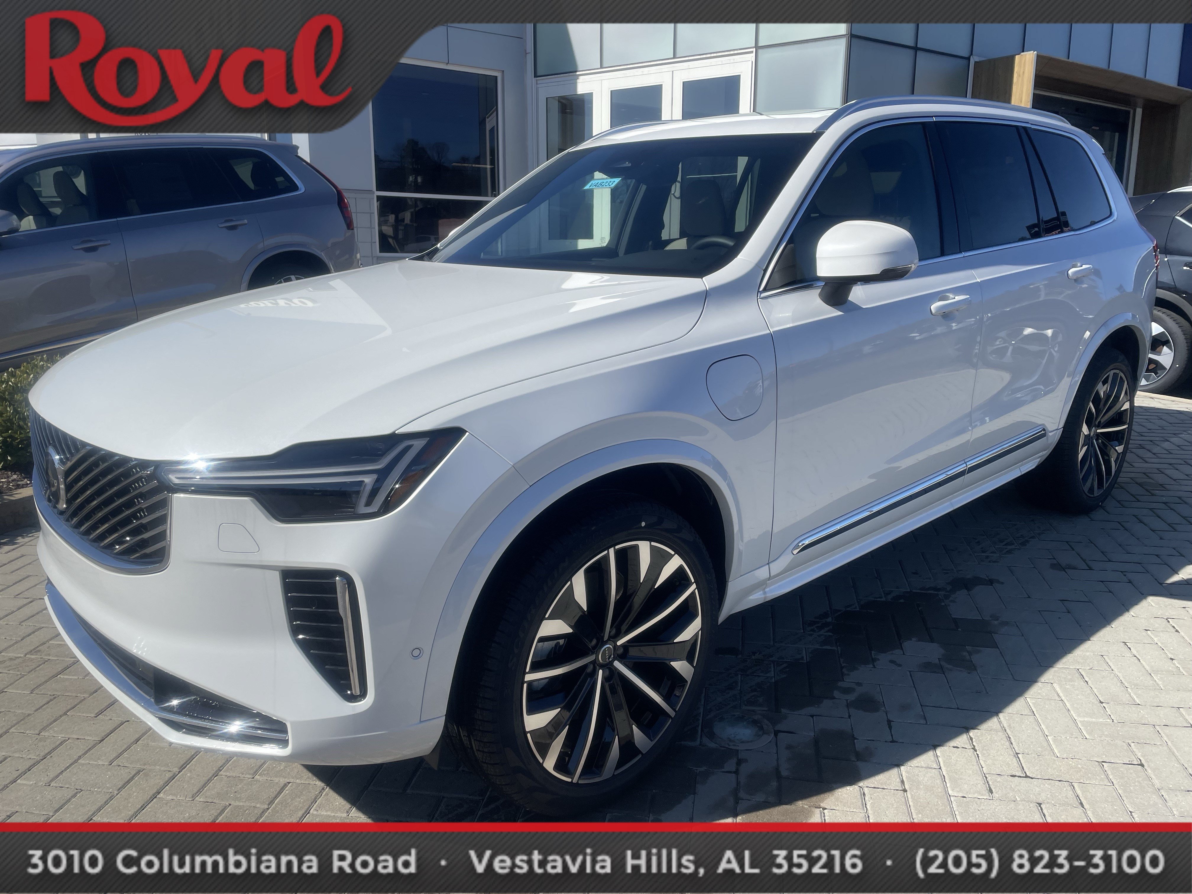 New 2026 Volvo XC90 T8 Plus w/ Protection Package Premier AWD/4WD image 1