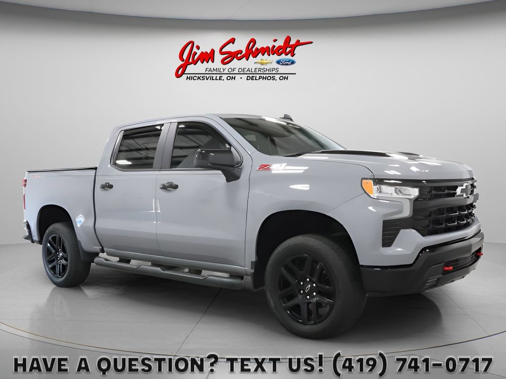 Used 2024 Chevrolet Silverado 1500 LT Trail Boss w/ Convenience Package II AWD/4WD image 1