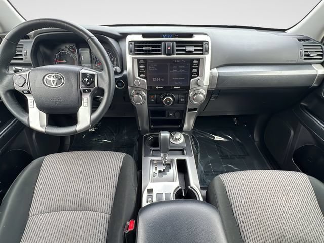 Used 2024 Toyota 4Runner SR5 AWD/4WD image 10