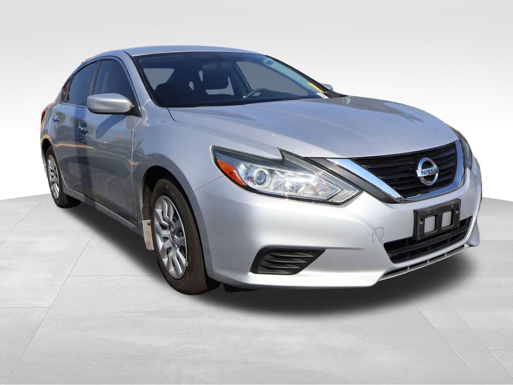 Used 2017 Nissan Altima 2.5 S w/ Power Driver Seat Package FWD image 12
