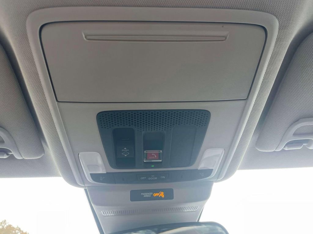 Certified 2025 Honda Accord SE image 32