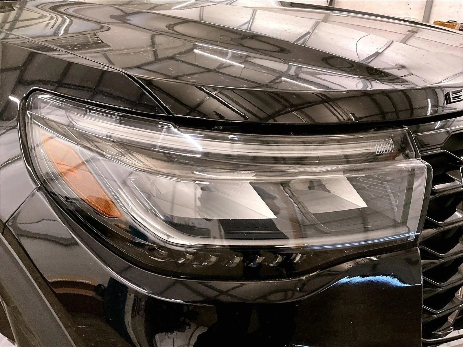 Used 2025 Ford Explorer ST AWD/4WD image 28