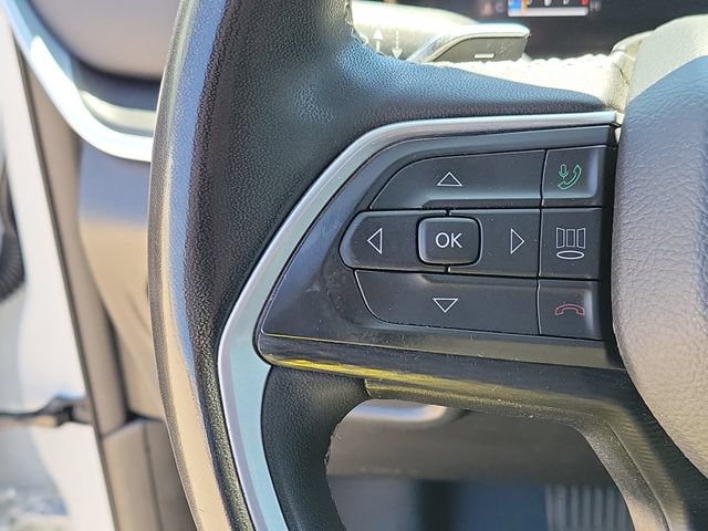 Used 2024 Jeep Grand Cherokee Altitude AWD/4WD image 10
