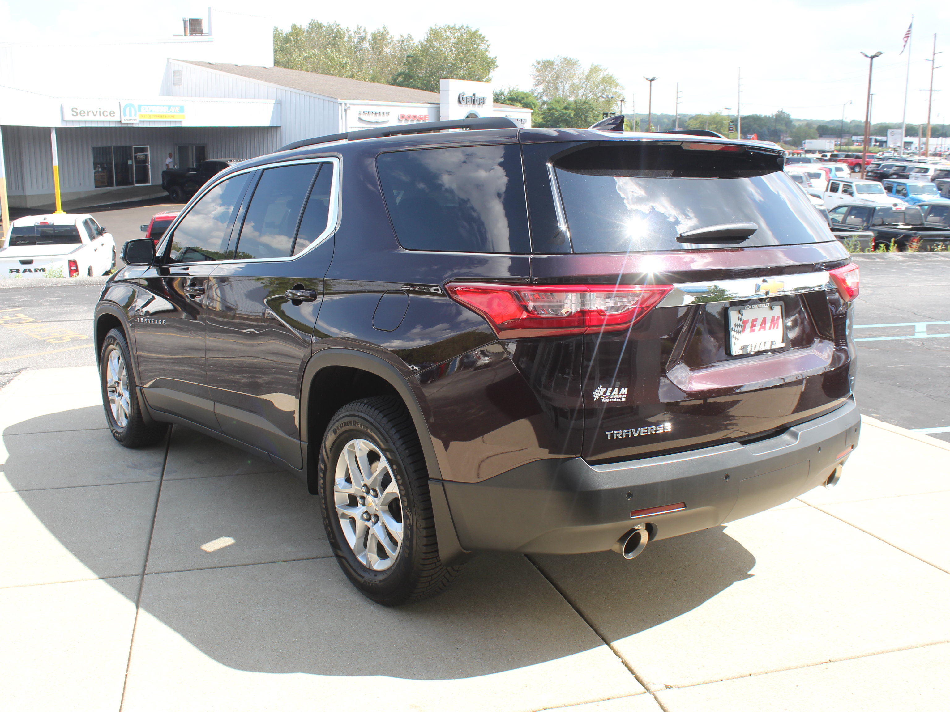 Used 2020 Chevrolet Traverse LT FWD image 8