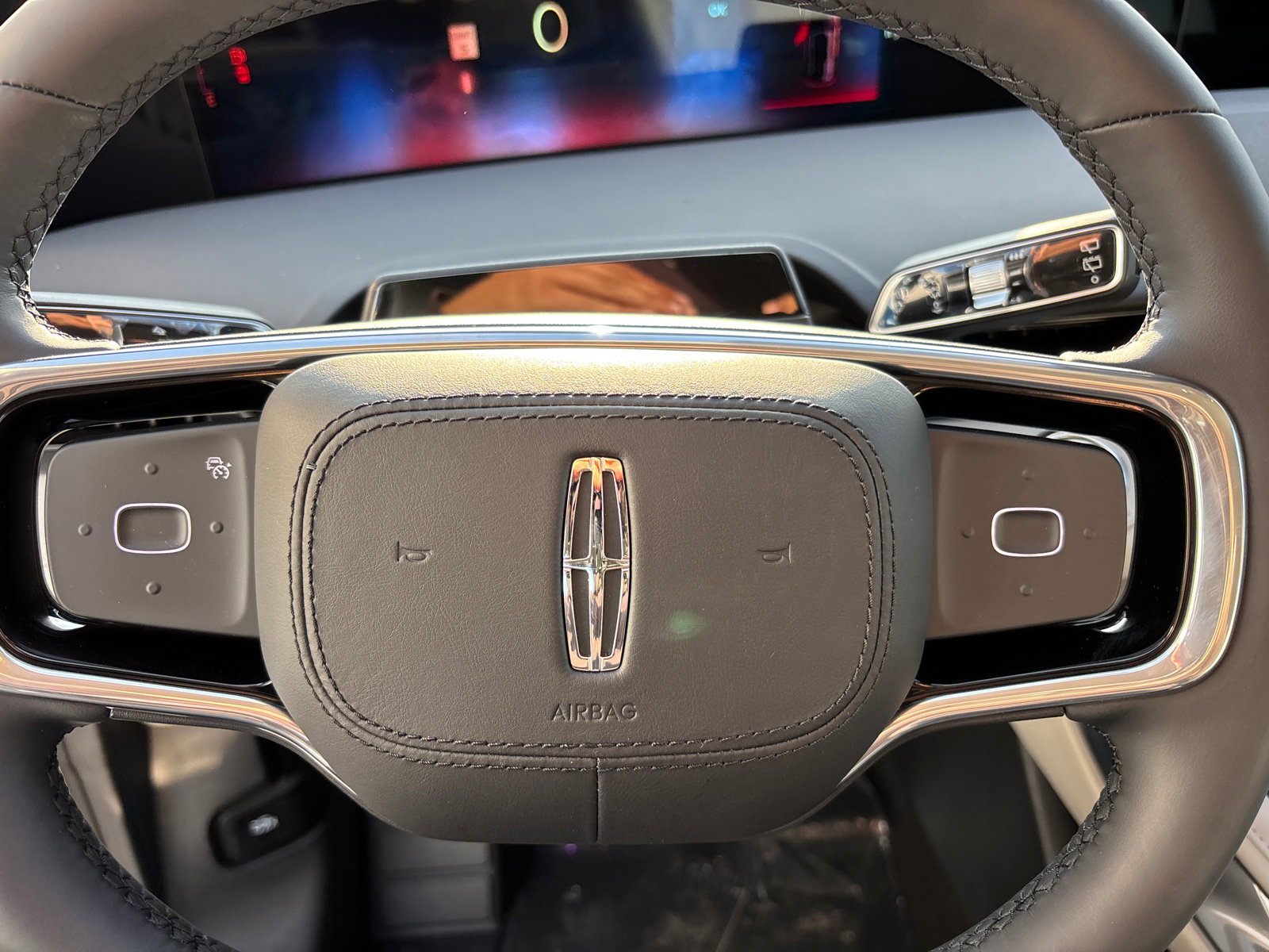 New 2026 Lincoln Nautilus Premier image 16