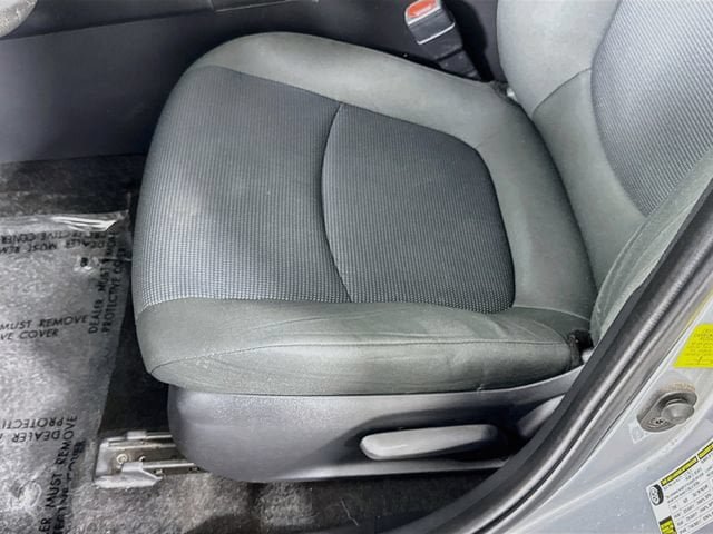Used 2022 Toyota RAV4 LE FWD image 18