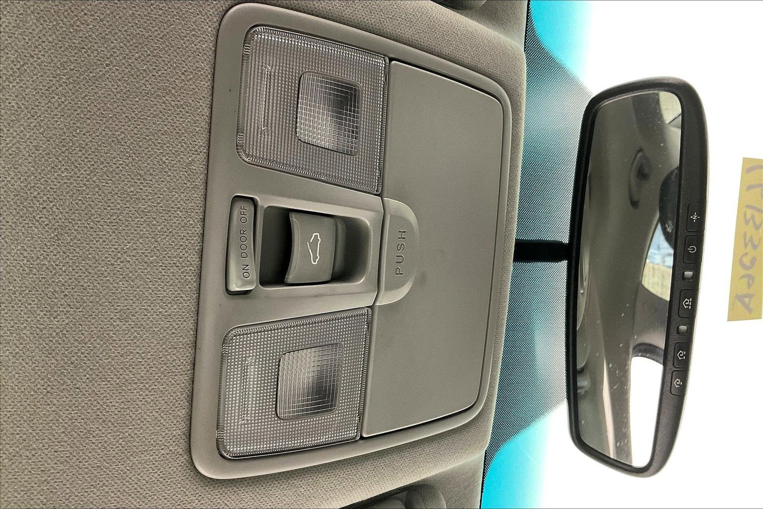 Used 2013 Hyundai Elantra Limited FWD image 34