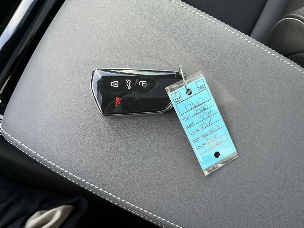 New 2025 Volkswagen ID.4 Pro S image 18