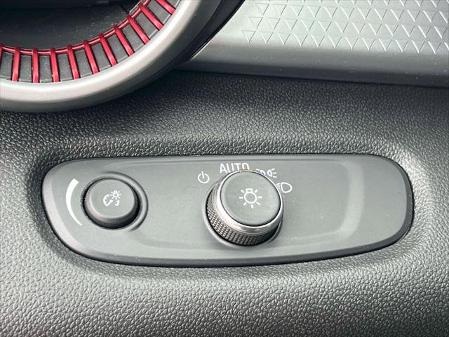 Used 2024 Chevrolet Trax RS w/ Driver Confidence Package image 17