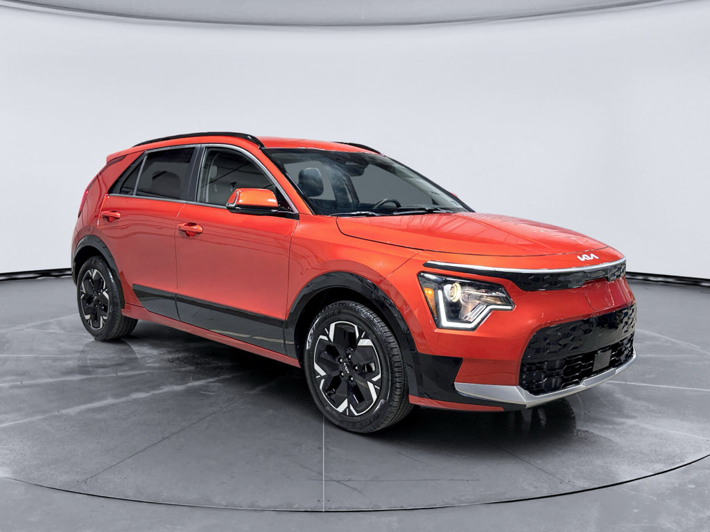 Used 2023 Kia Niro Wind w/ Wind Preserve Package FWD image 4
