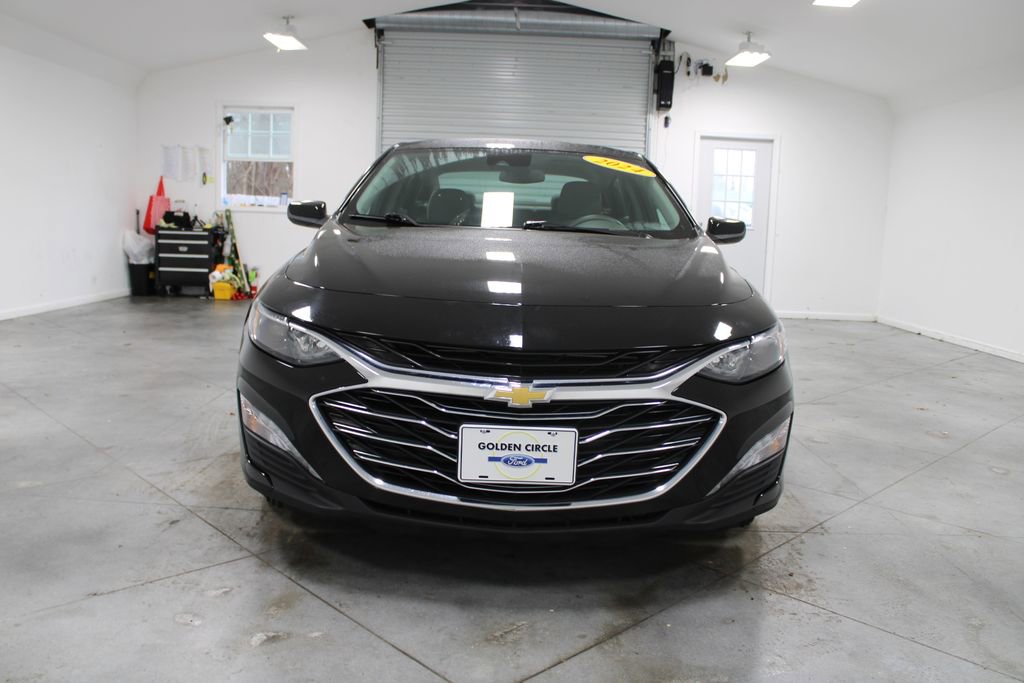 Used 2024 Chevrolet Malibu LT image 3