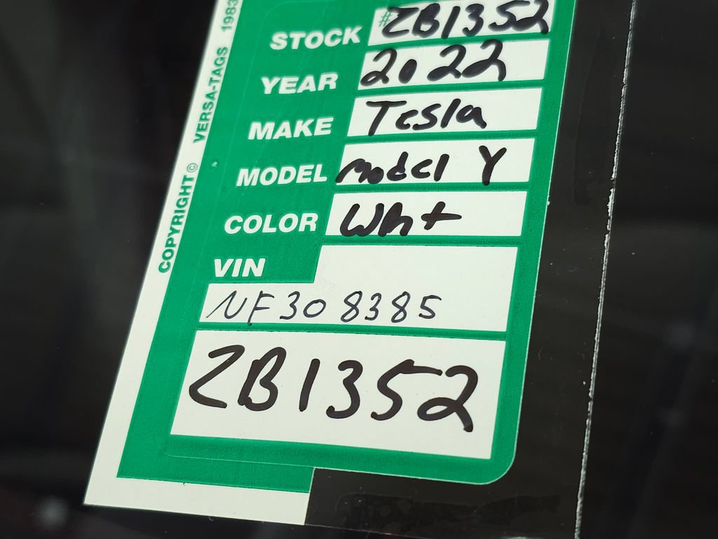Used 2022 Tesla Model Y Long Range AWD/4WD image 37