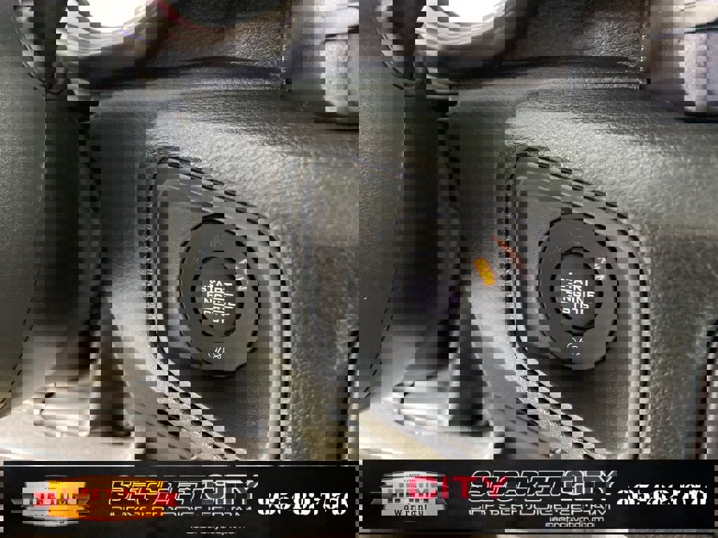 New 2025 Jeep Gladiator Sport image 17