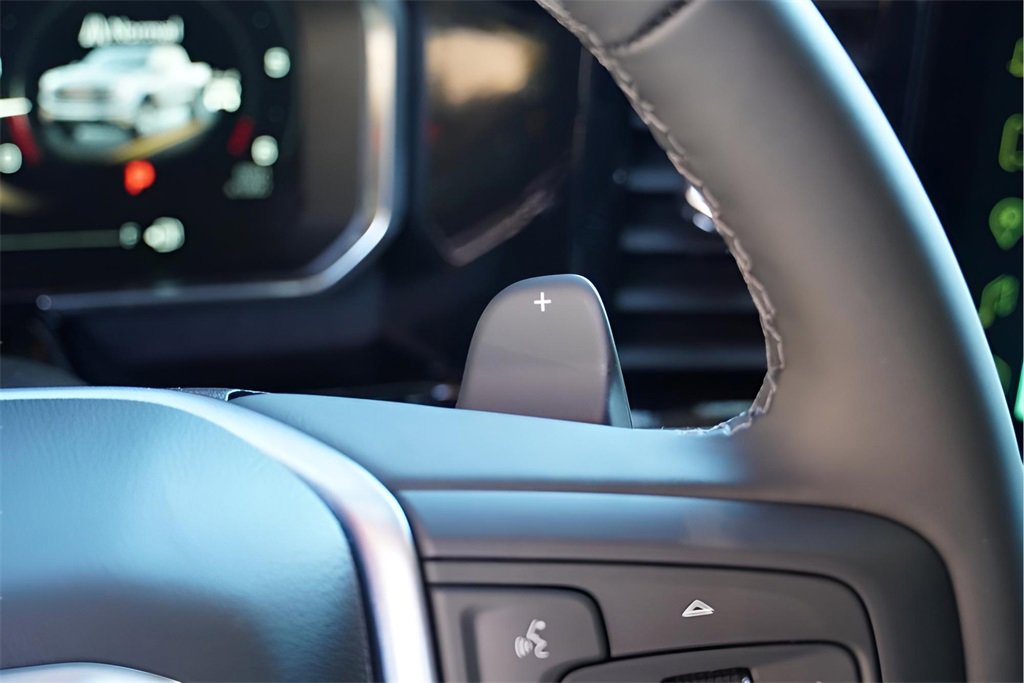 New 2026 GMC Sierra 1500 SLT image 13