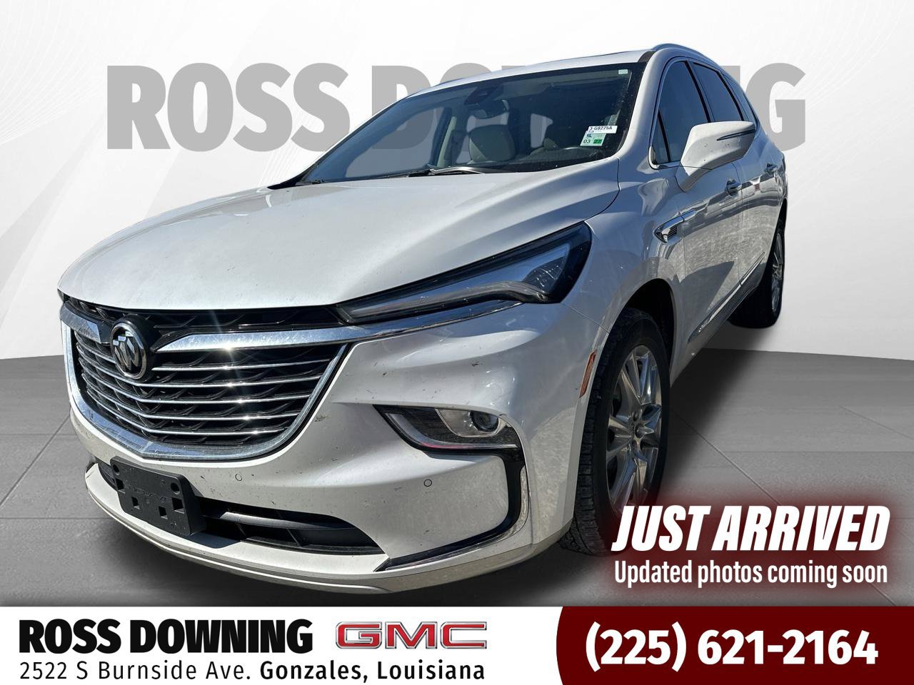 Used 2023 Buick Enclave Essence w/ Experience Buick Package FWD image 1