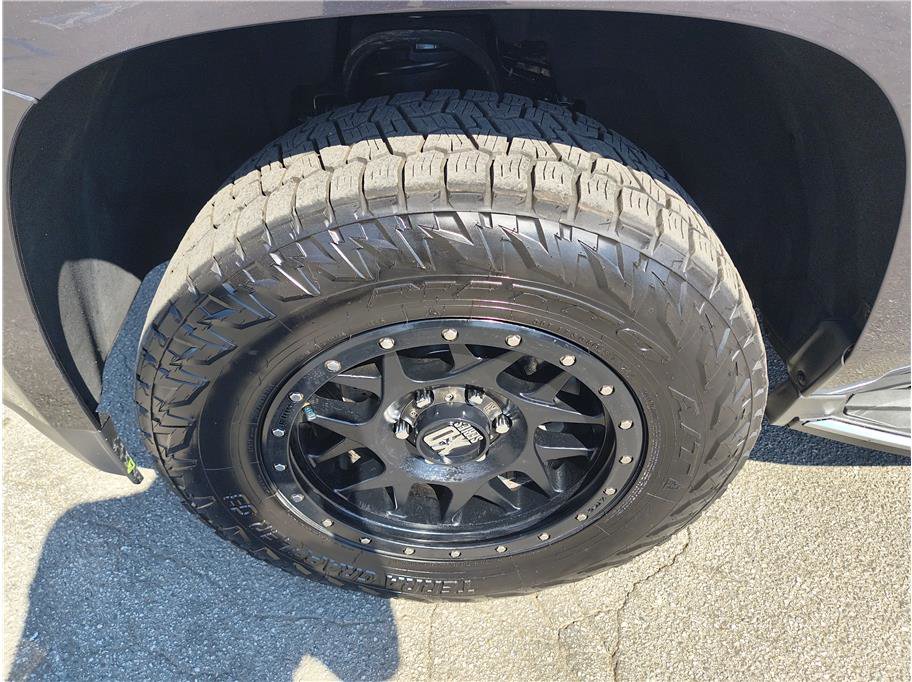 Used 2015 GMC Yukon XL SLT w/ Open Road Package image 20