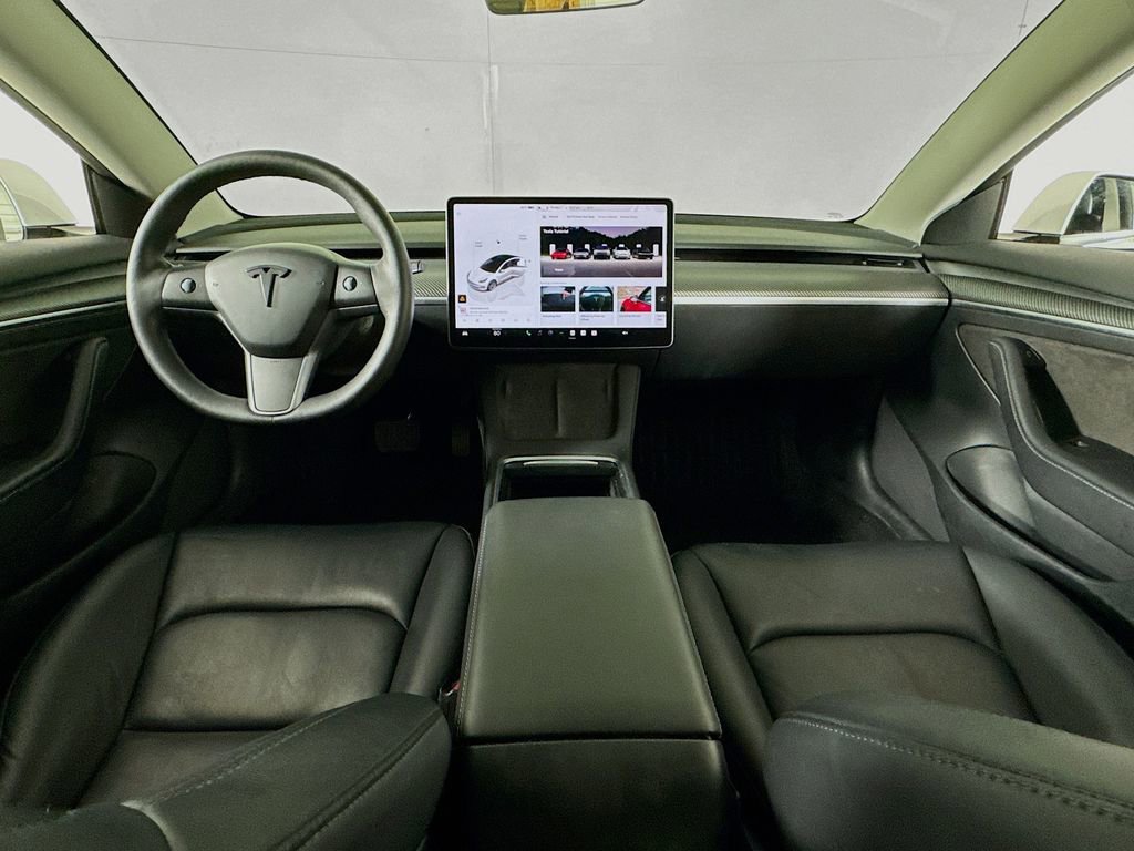 Used 2023 Tesla Model 3 Standard Range image 32