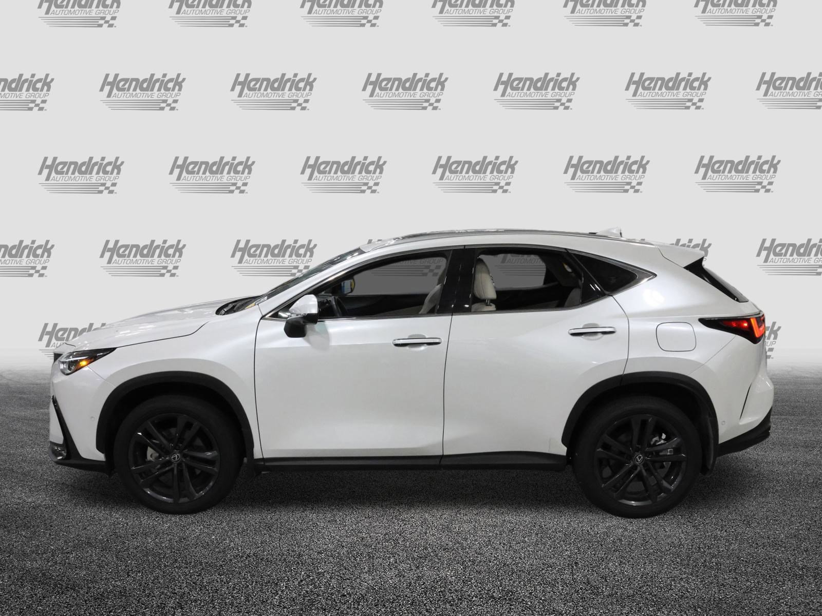 Used 2025 Lexus NX 450h+ AWD w/ Luxury Package image 6