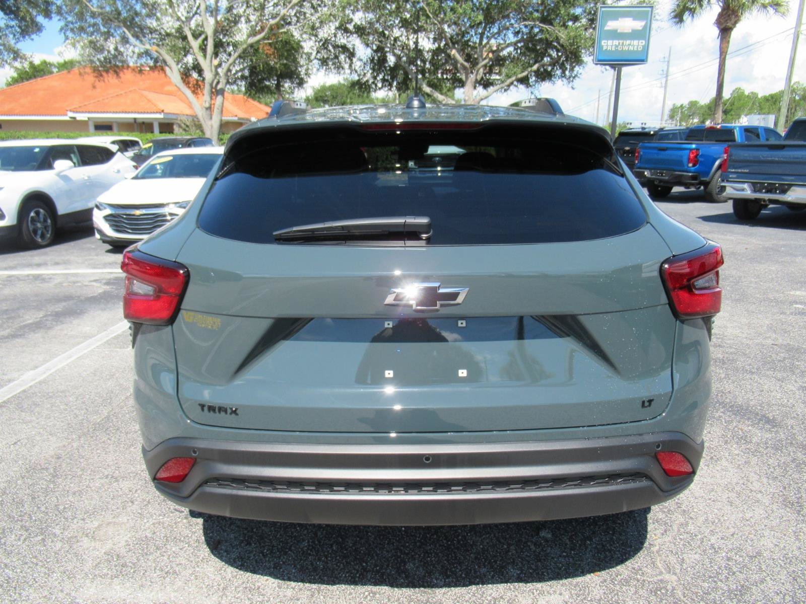 Used 2026 Chevrolet Trax LT w/ Driver Confidence Package FWD image 8