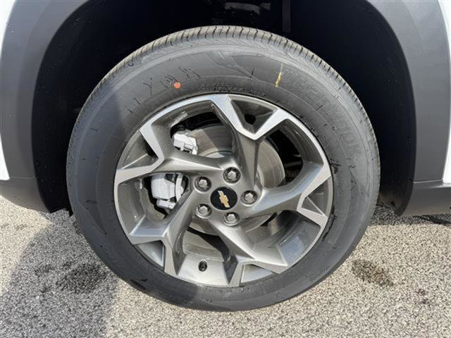 New 2025 Chevrolet Trax LT w/ Driver Confidence Package image 6