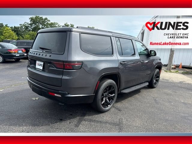 Used 2024 Jeep Wagoneer Series II AWD/4WD image 5