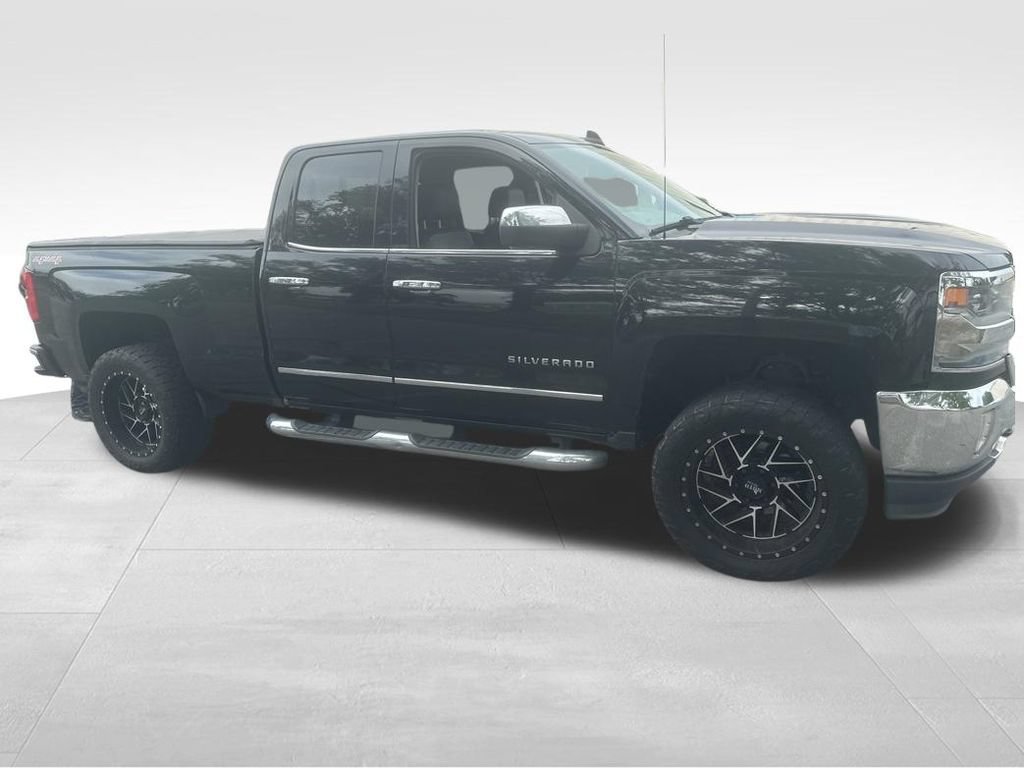 Used 2016 Chevrolet Silverado 1500 LTZ w/ Sport Package AWD/4WD image 28
